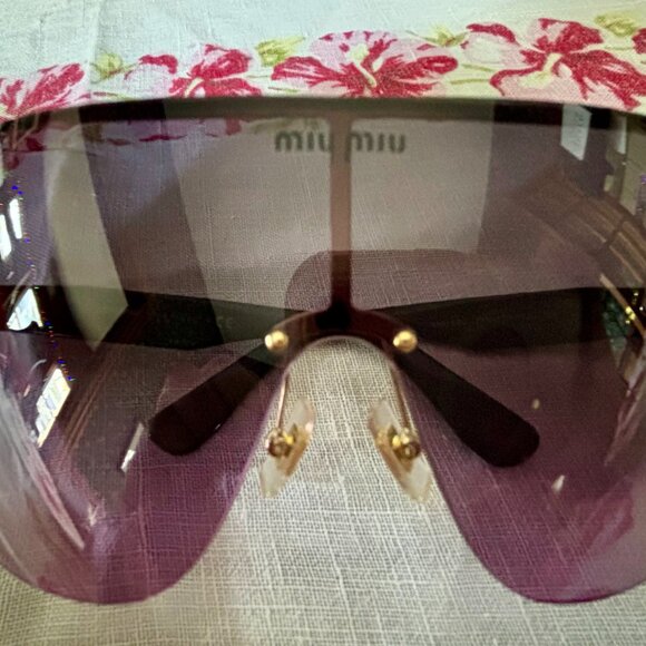 Rare Miu Miu Runway Lilac Crystal Shield Sunglasses - Almost New - Picture 7 of 8